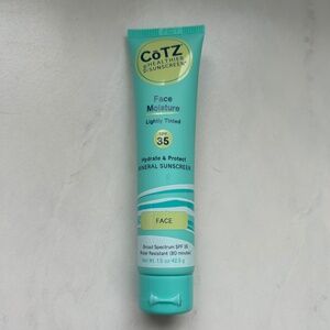 Face Moisture SPF 35 Lightly Tinted